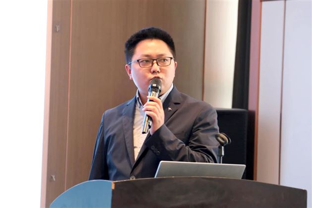 棠外高中林仕虎老师在“六校”协同创新发展联盟联合教研活动上做交流