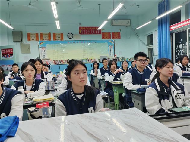 清明祭英烈 共铸中华魂——棠外高中开展“铸魂·2024·清明祭英烈”主题系列活动