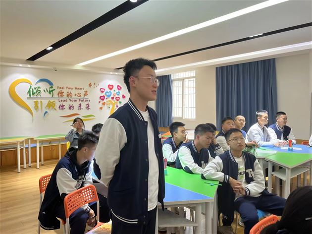 棠外高中开展“情绪专题”心理团体辅导活动