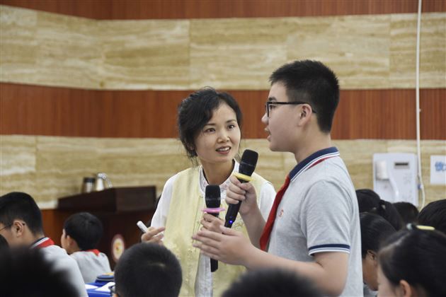 单元统整觅心意  情真意切话表达——棠外附小承办双流区小学语文六年级教研活动