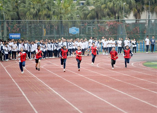 团结、奋进、我健康、我快乐——记棠外初中第二十届田径运动会 