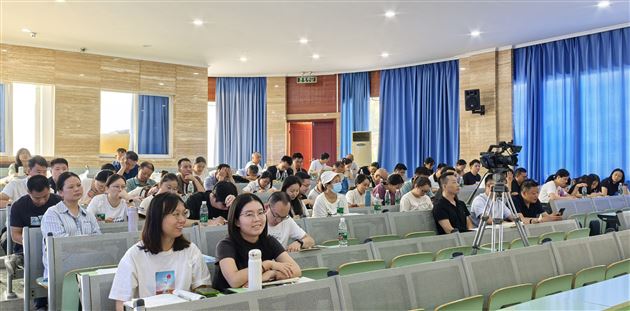 棠外成功承办成都市菜单培训暨双流区高一数学教研会