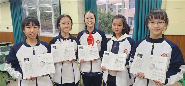 一文一故事 一书一情意——棠外党员教师刘勇举行作文专题讲座 