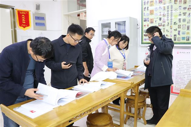 参观邹平考古社及学科教室