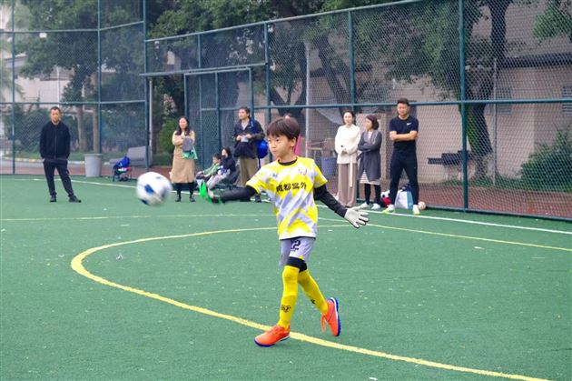 第四届“光成杯”公益足球赛事在棠外圆满举行