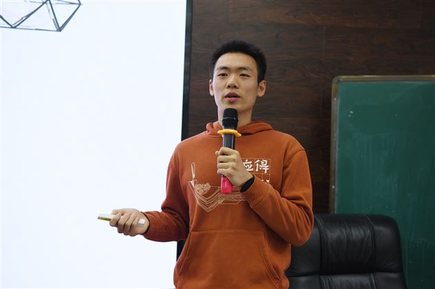 棠外人文考古社举行高2024级分社成立大会