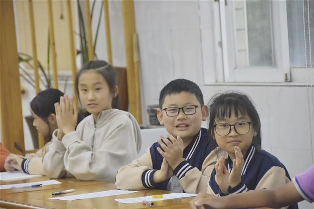 家校并肩携手 共筑成长桥梁——棠外附小召开转入新生及家长座谈会 