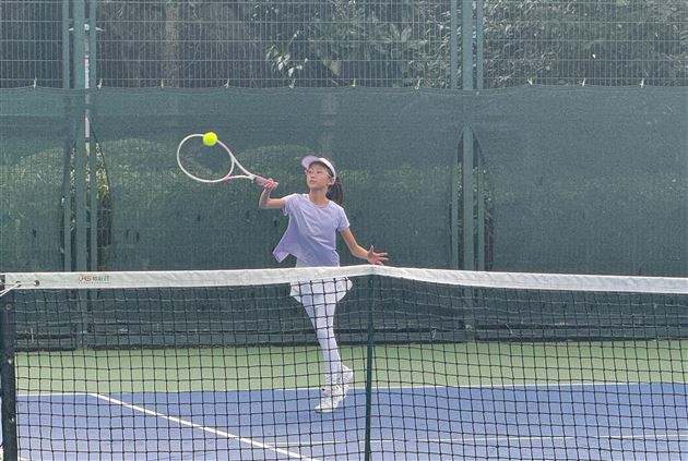 棠外附小选手闪耀双流区青少年网球赛场 