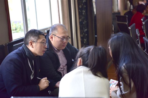 聚焦食品安全 共筑校园防线——成都棠湖外国语学校召开膳食管理家长委员会全体会议