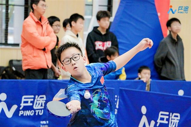 石嘉俞比赛照片