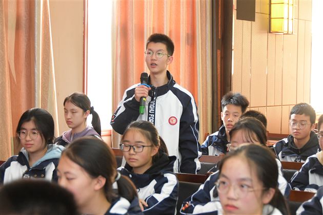 双流区黄龙溪学校来我校初中交流修身德育