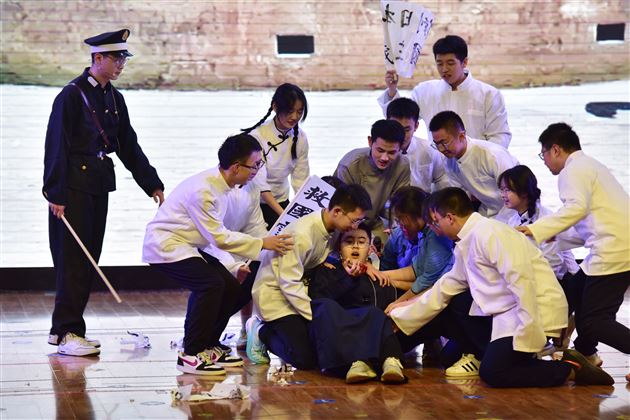 志学之路 共启未来——棠外举行2024年纪念“一二·九”爱国学生运动89周年主题团日活动