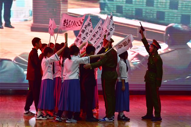 志学之路 共启未来——棠外举行2024年纪念“一二·九”爱国学生运动89周年主题团日活动