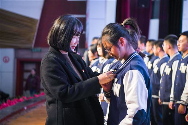 志学之路 共启未来——棠外举行2024年纪念“一二·九”爱国学生运动89周年主题团日活动