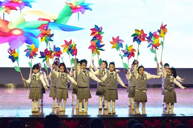 聆听花开的声音 点亮七彩的童年——棠外附小举行2024级学生入学百日庆典活动