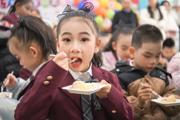 聆听花开的声音 点亮七彩的童年——棠外附小举行2024级学生入学百日庆典活动