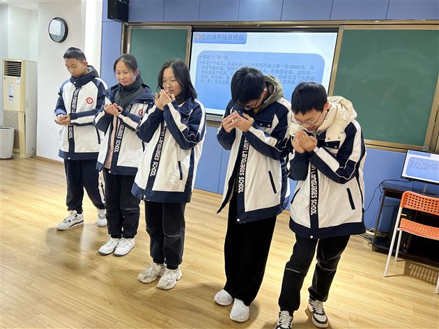 回顾“心”路 岁暮启程 ——棠外初中心理协会社团活动及心理委员学期工作总结会