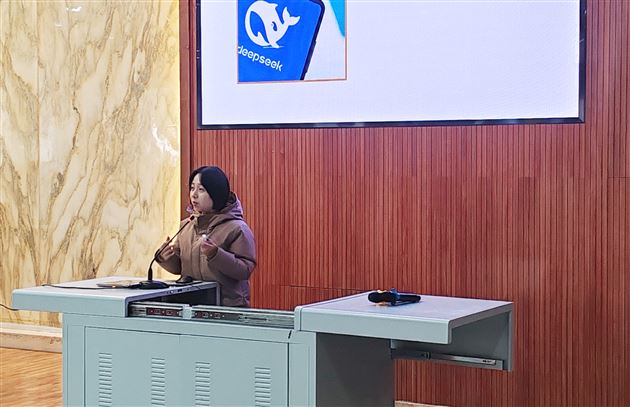 高中心理健康及生涯规划指导处主任刘颖