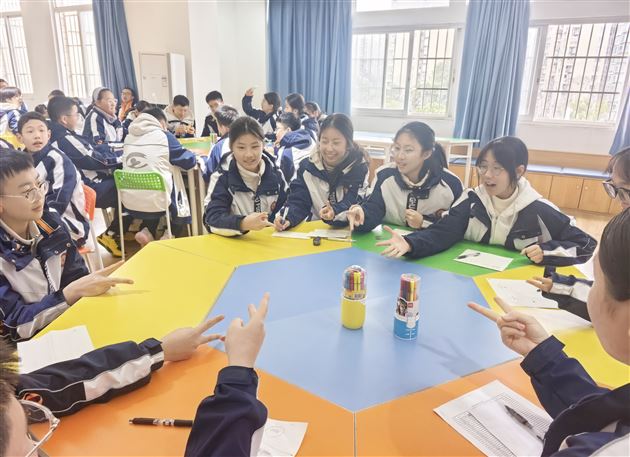 以心育新 向春而行——棠外初2023级2025春季“开学心理第一课”开启成长新篇章