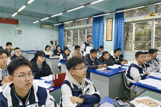 棠外多语种｜高2024级日语班逐梦启航 