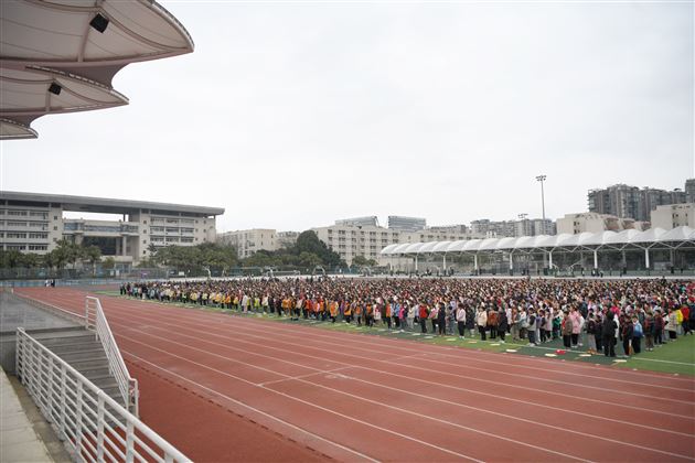 三月春风暖 雷锋巾帼行——记棠外附小第三周主题升旗仪式