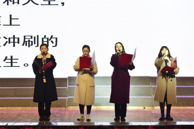 追梦能达 持愿可圆——记棠外仁譞文学社第十八届诗歌朗诵比赛