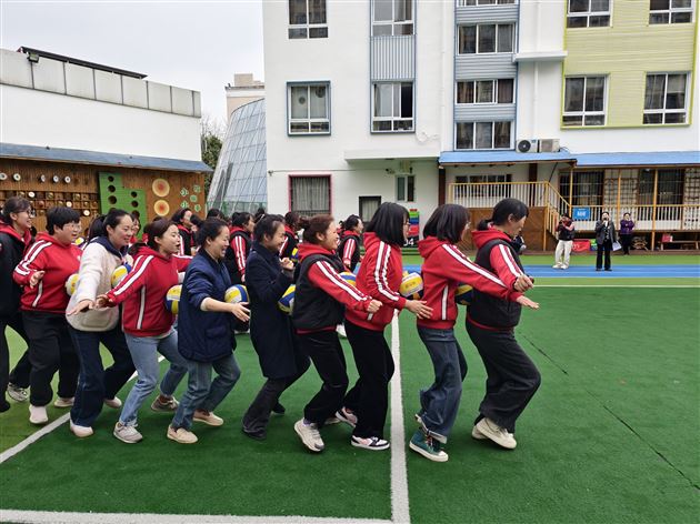 感恩有你 爱在行动——棠湖仁智幼儿园开展“三八节”庆祝活动