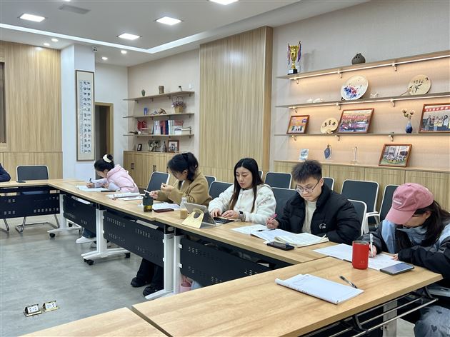 小课题研究赋能教学实践——棠外附小刘旭工作室开展专题培训活动