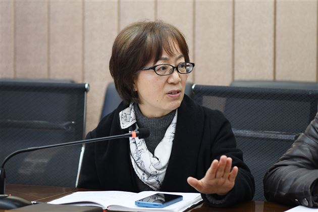 成都棠外召开校园餐专题工作会议