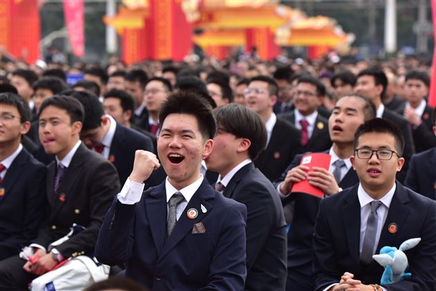 心存繁星 沐光而行——棠外高2025届成人典礼