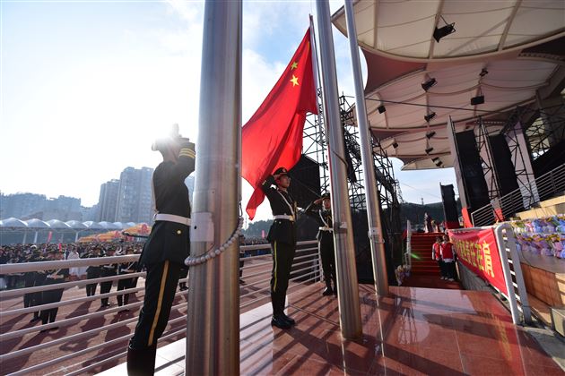 心存繁星 沐光而行——棠外高2025届成人典礼