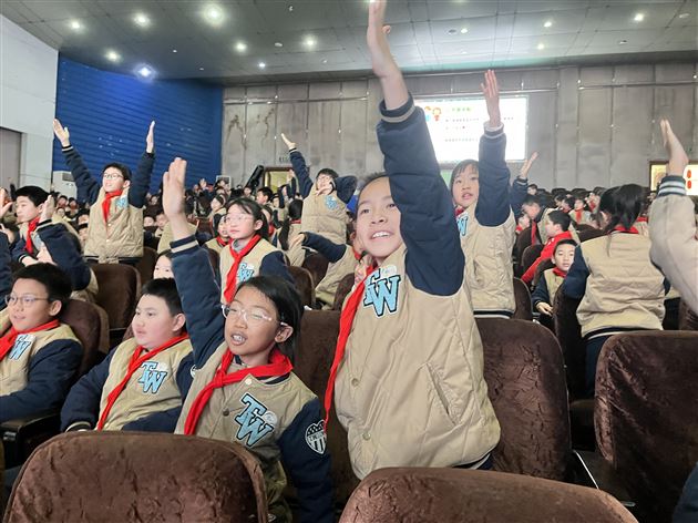 走进青铜时代 探寻古老文明——记棠外附小第十三期“学生讲堂” 