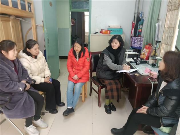 聚焦宿舍安全 护航学生成长——棠外初中公寓开展“生活老师如何做好学生宿舍安全检查”主题式单元教研活动