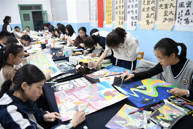 棠外2025年校园海报设计大赛圆满落幕 