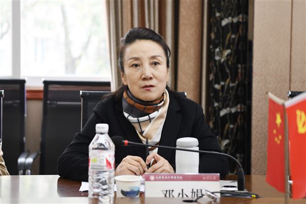 国家级示范性大中小学校学生艺术团标准研制专家组莅临棠外调研