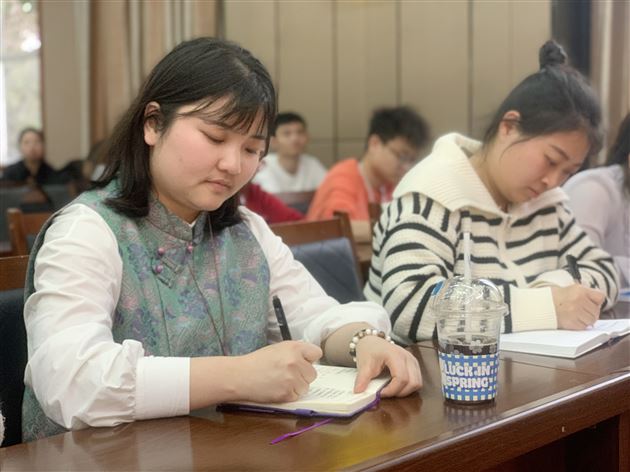 强化党建引领 培育教育家精神