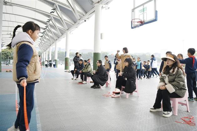 火力少年 逐梦赛场——棠外附小隆重举行第二十届田径运动会 