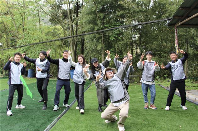 艺体和声振羽翼 携手共绘育新程——棠外初中艺体教师赴崇州开展团建拓展活动