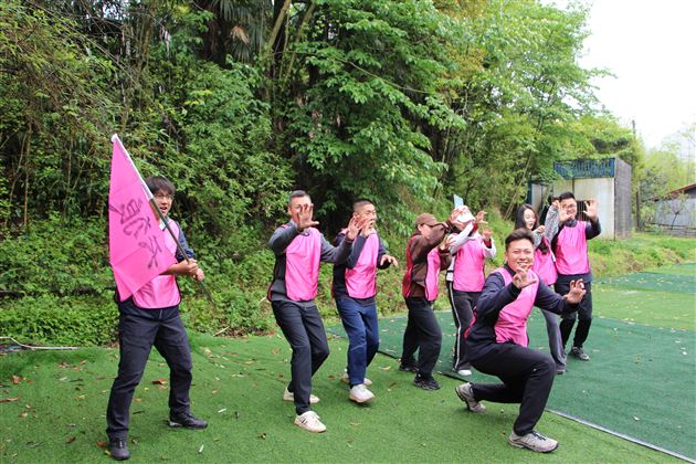 艺体和声振羽翼 携手共绘育新程——棠外初中艺体教师赴崇州开展团建拓展活动