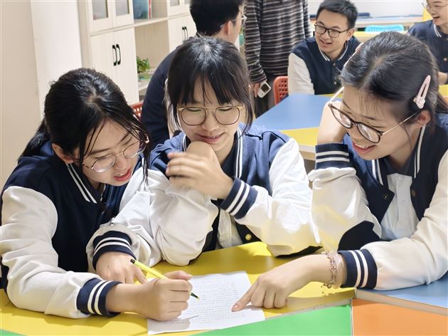 以歌为钥，开启青春情感认知之门——棠外高中开展“青春期情感”专题团辅活动 