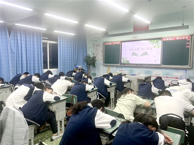 春风暖校园 心育正当时——棠外高中开展“积极心理学视域下赋能师生成长”团辅活动