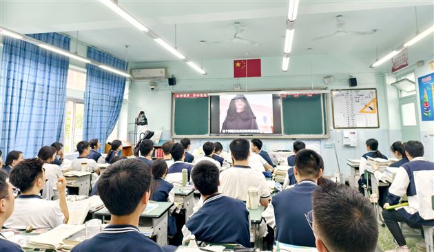 春风暖校园 心育正当时——棠外高中开展“积极心理学视域下赋能师生成长”团辅活动