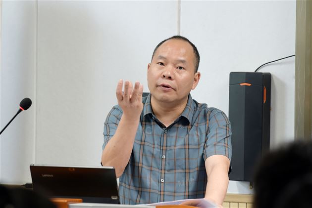 棠外周永孝老师受邀为全市中职语文教师讲座