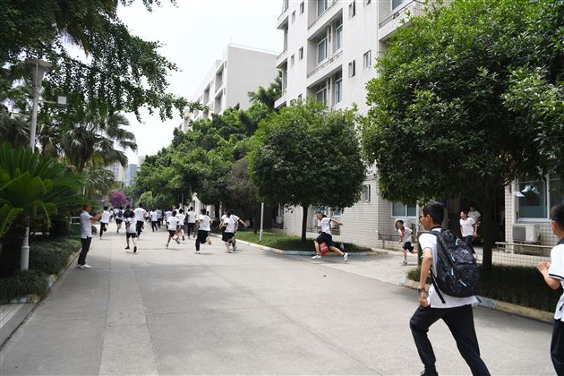 筑牢安全防线 共筑平安校园