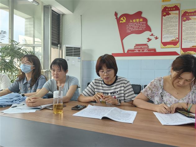 心灵护航迎中考 主题研讨共成长——棠外初中开展主题班会课课程建设暨初2022级主题班会课研讨活动