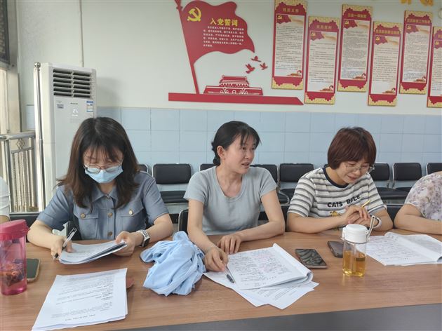 心灵护航迎中考 主题研讨共成长——棠外初中开展主题班会课课程建设暨初2022级主题班会课研讨活动