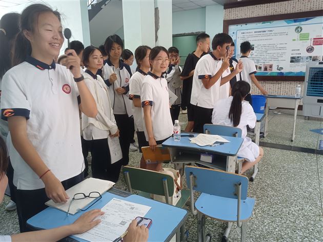 科学助力校园体检 用爱呵护孩子健康——2025年春季学生视力筛查进校园 