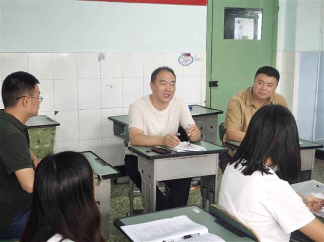 成为习惯掌控者——记棠外初2024级主题班会研讨活动