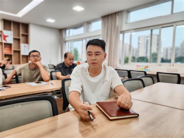 聚焦学生成长 深化德育实效——记棠外初2023级主题班会课研讨活动