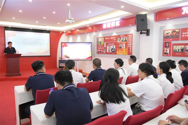 转正传薪火 奋进谱新篇——棠外预备党员转正工作圆满完成 